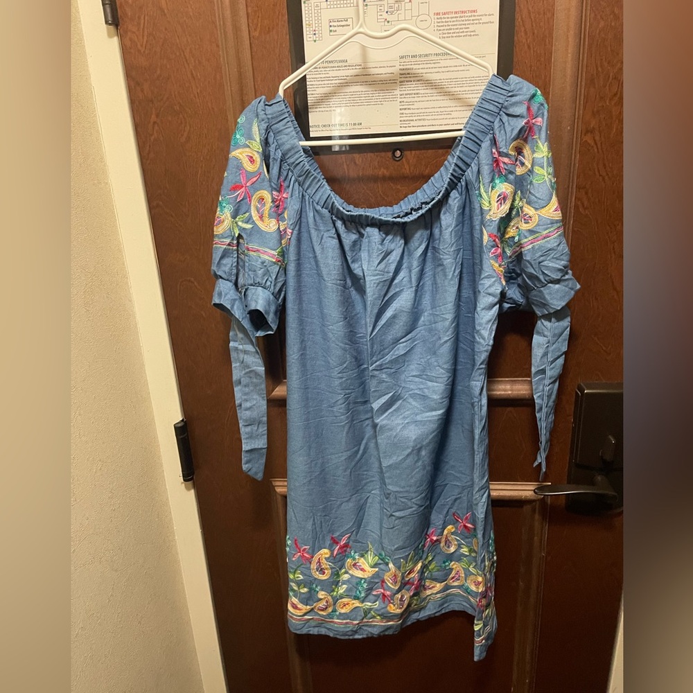 Fashion Model Blue Embroidered Peasant Dress Size 2XL